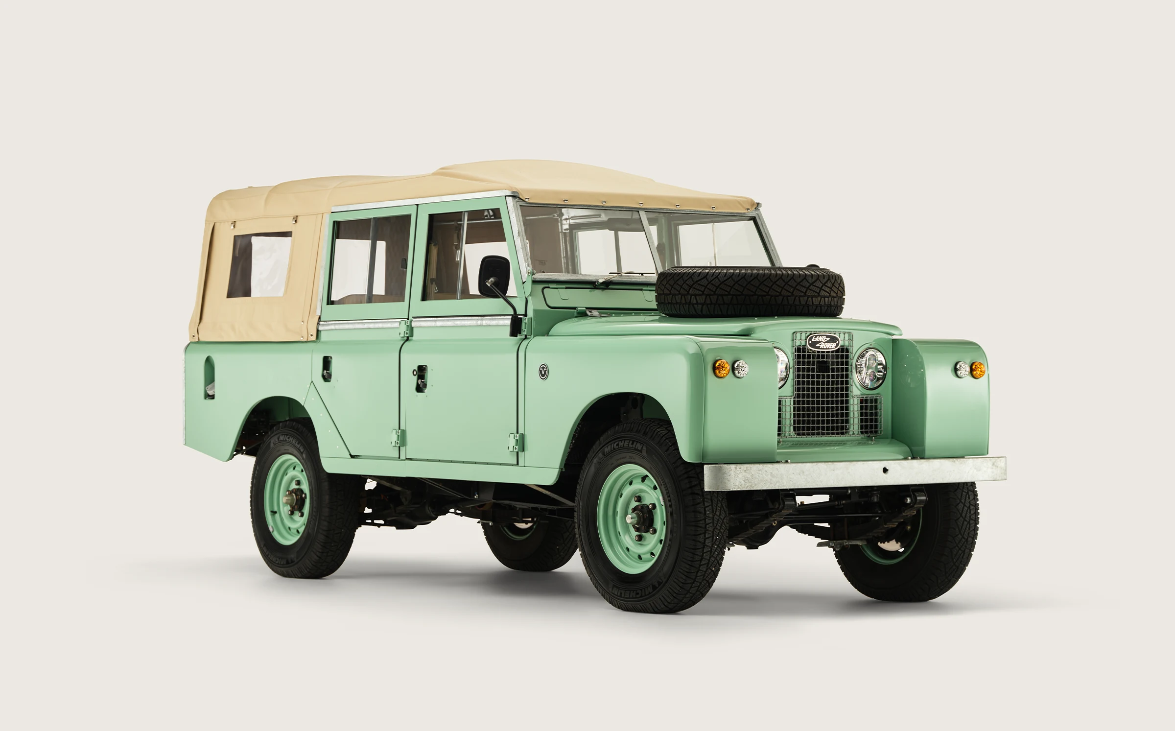 Land Rover Series IIA